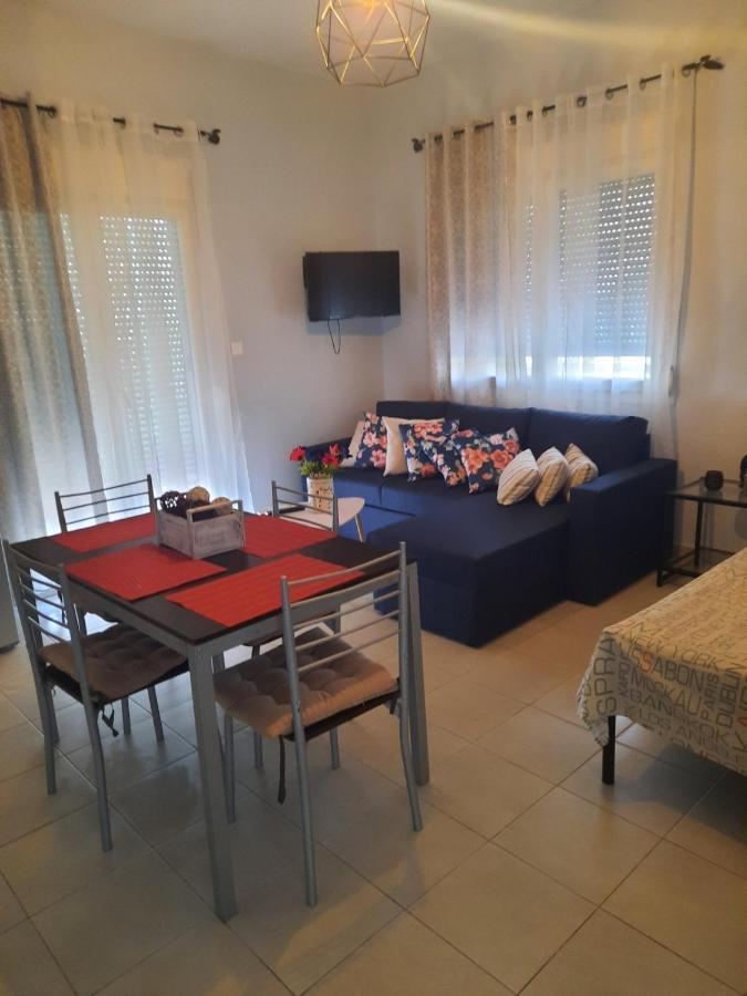 Park View Apartment In Paralia Dionisiou Экстерьер фото
